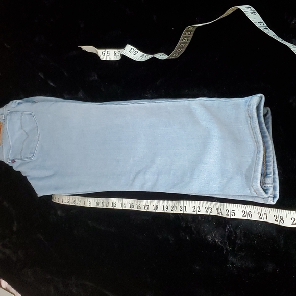 Levis Womens 721 High Rise Skinny Blue Stretch Denim Jeans Size 26 Light Wash - Picture 12 of 16